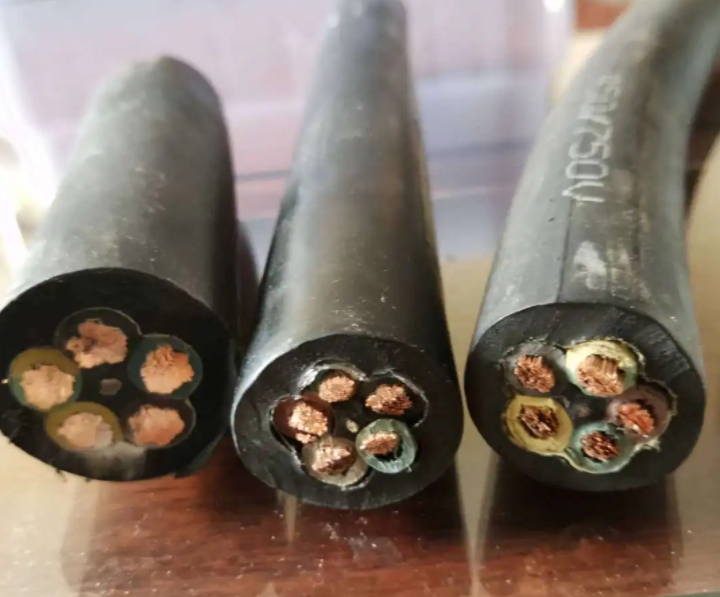 環(huán)市電線電纜*廠家如何應(yīng)對(duì)環(huán)保要求？.jpg